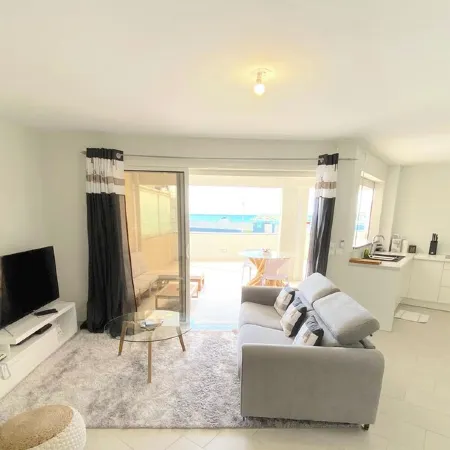 Luxury T3 apartment, Waterfront