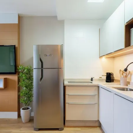 Fully Equipped Accommodations in a Building With Pool and gym in Downtown Florianopolis - Lins Отели рядом с достопримечательностью «Мост Эрсилиу-Луз»