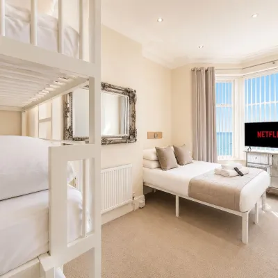 The Kings Cross Hotel Отели рядом с достопримечательностью «Парк Стэнли»
