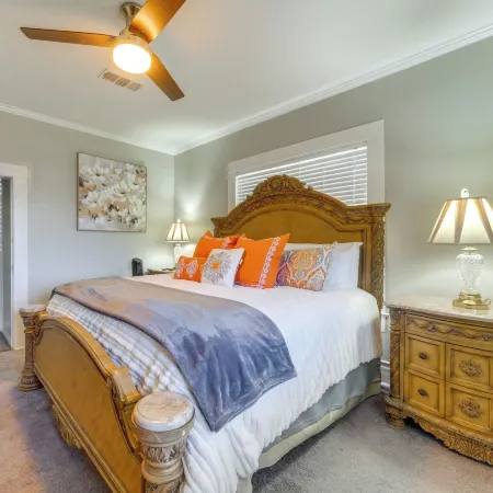 Quiet Home, Near I-49, Downtown, and 2 Hospitals