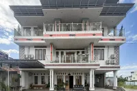 RedDoorz near Pantai Lumban Bul Bul Balige Toba - Wifi
