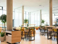 Ibis Styles Muenchen Airport - Neu eröffnet - С баром