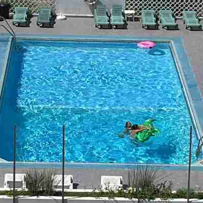 Charming Studio Apartment with Pool Access in Central Gibraltar Fitness & Recreational Facilities