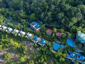 Mount Xanadu Resorts