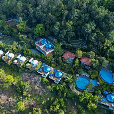 Mount Xanadu Resorts Hotels near Karapuzha Dam