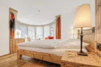 Hotel Phoenix - Parvekkeita