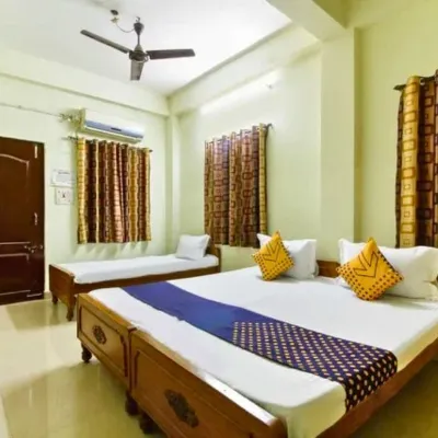 Star Guest House Hotels near City Centre Mall