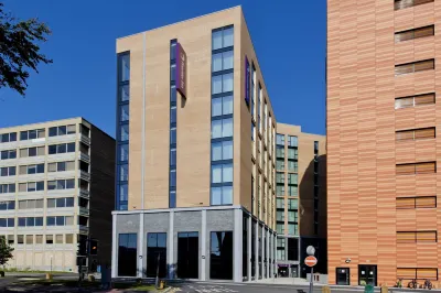 Premier Inn Bournemouth East Cliff  호텔