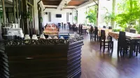 โรงแรมนานาบุรี - พร้อมอาหารเช้า