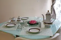 Few Steps from the Center - New and Modern Apartment for 4 Persons - جاكوزي