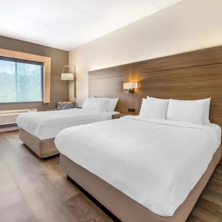 Best Western Plus 1000 Islands Hotel & Suites