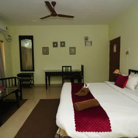 Four Seasons Guest House