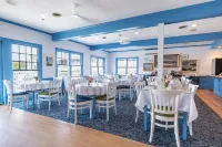 The Sparhawk Oceanfront Resort - Motels