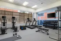 Hampton Inn & Suites Roanoke Downtown - Gym