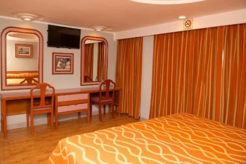 Hotel Cuba - parkir