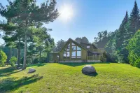 On-site Trails & Private Beach! Lake Huron Retreat - 3 étoiles