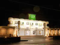 Hotel Fine Garden Suzuka - 3-Star
