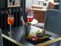 The Originals Boutique, Hôtel Victoria, Châtelaillon-Plage - breakfast