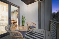 5 Mins to DT Gameroom Balcony Karaoke Sleeps 10 - Holiday Apartments