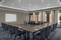 Courtyard Dayton Beavercreek - Parkplatz