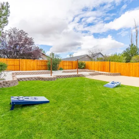 Modern Western Retreat Pet Friendly 4 bed 2 bath