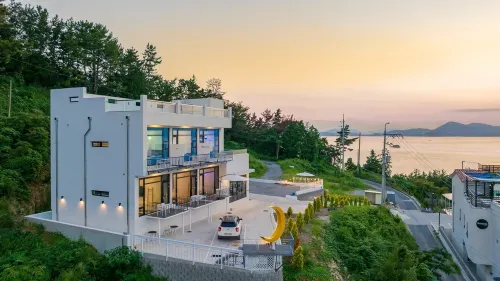 Yeosu Road 328 Ocean View Pool Villa - Pensionaatit