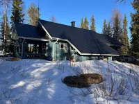Lakeside Cabin for 12 with Private Sauna - 2 stjerner