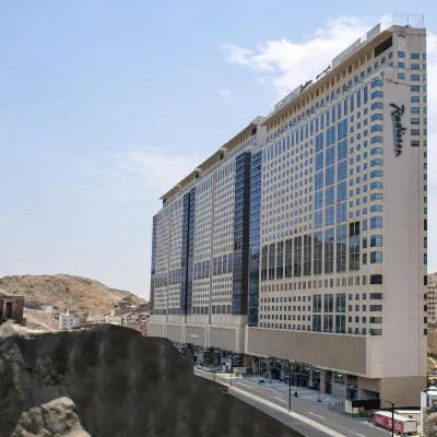 Radisson Hotel Makkah Thakher City Hotels near Masjid E Taneem