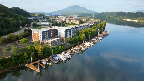 SpringHill Suites Chattanooga Downtown/Cameron Harbor in Chattanooga