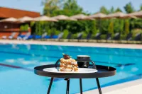 Four Points by Sheraton Bansko - Pools