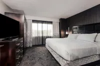Embassy Suites by Hilton Raleigh Crabtree - sarapan