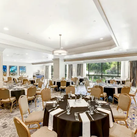 Embassy Suites by Hilton Anaheim Orange