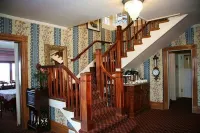 Martine Inn - 4-Star