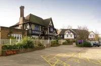 Premier Inn Maidstone (Allington) - parking