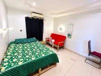 beautiful  room with private toilet - ACI 2000 - 2 stelle