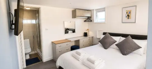 5BR Home Near Windsor Castle Legoland - balcony