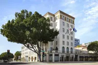 Pasadena Hotel & Pool - بوتيك
