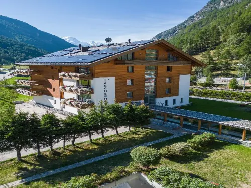 Typically Swiss Hotel Täscherhof - 3-Star