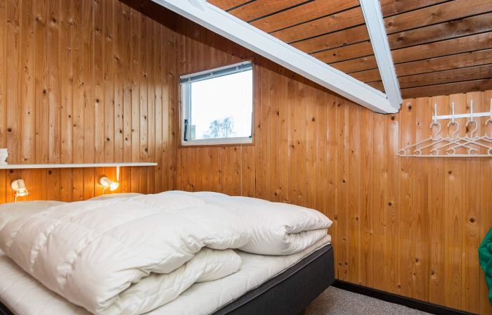 6 person holiday home in Hejls