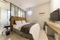 AMI Boutique Hotel