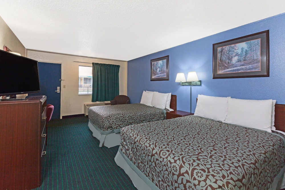 Days Inn by Wyndham Oklahoma City Fairground