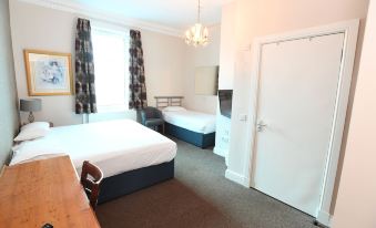 Rooms at the Royal - Housity