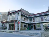 加查拉姆拉措家庭旅館