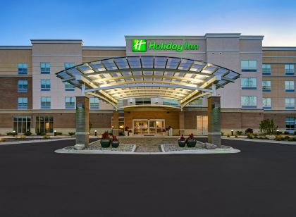 Holiday Inn Grand Rapids North - Walker