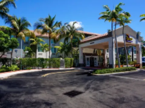 Sleep Inn & Suites Ft Lauderdale International Airport デイニアのホテル