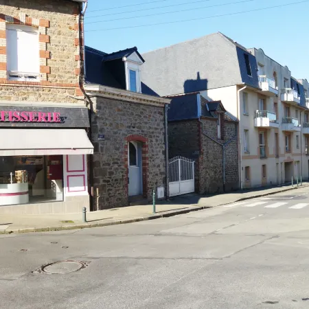 Le Hoche