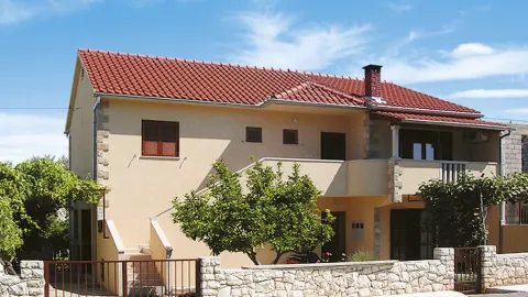 Mira in Supetar