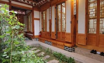 Irang Hanok Guesthouse