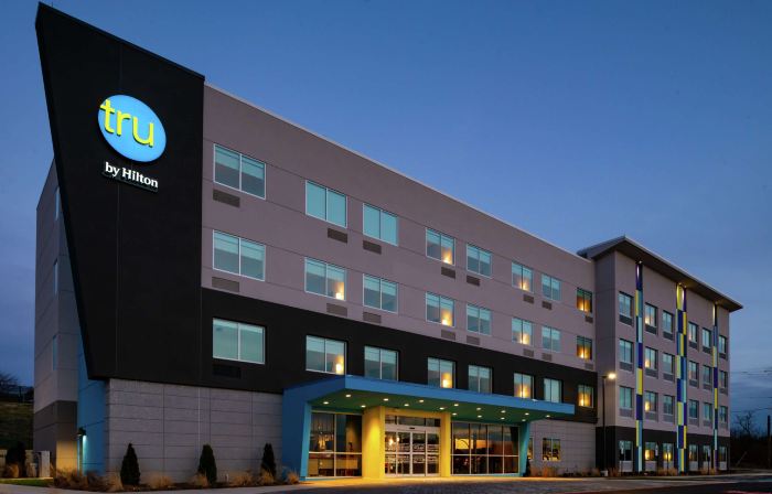 Tru by Hilton Staunton