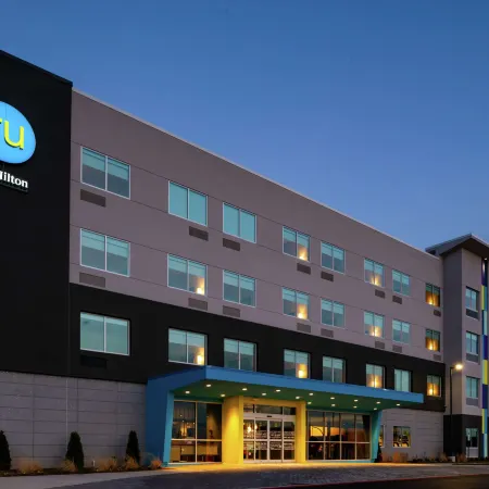 Tru by Hilton Staunton